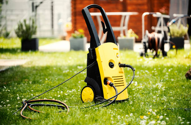 Best Animal Enclosure Cleaning  in Richmond West, FL